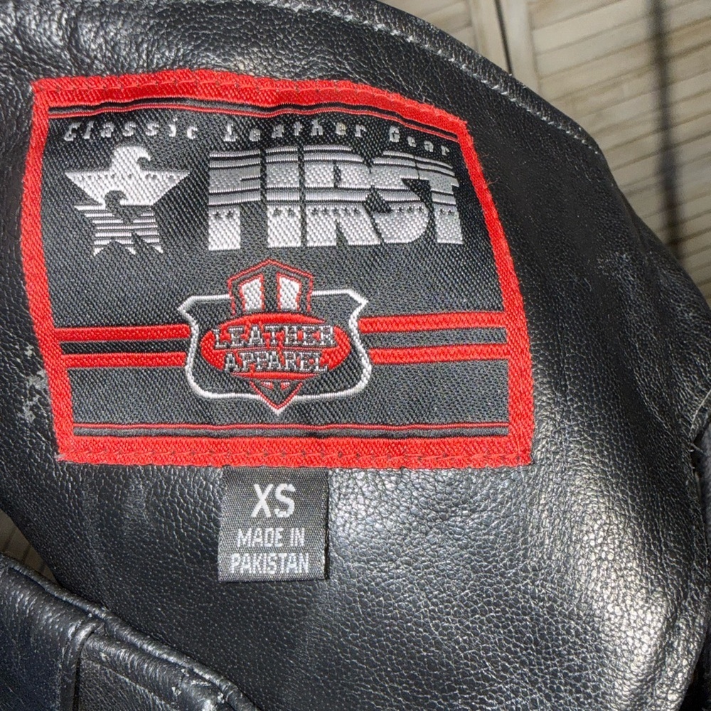 First Classic Leather Gear Motorcycle Chaps Size Adjustable XS Black FMC - Picture 4 of 7